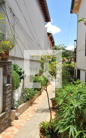 Casa à venda com 280m², 4 quartos e sem vagaCorredor de entrada