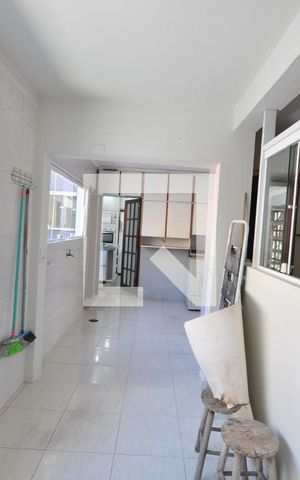 Casa à venda com 280m², 4 quartos e sem vagaÁrea de Serviço