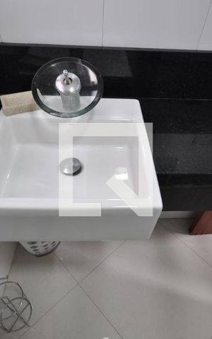 Casa à venda com 280m², 4 quartos e sem vagaBanheiro 2