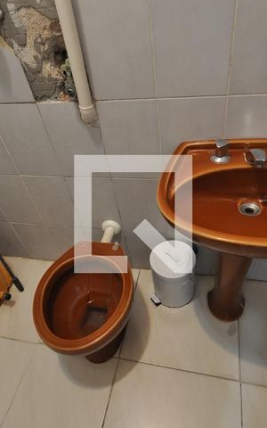 Casa à venda com 280m², 4 quartos e sem vagaBanheiro de serviço