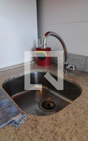 Apartamento para alugar com 77m², 2 quartos e 1 vaga Apartamento para alugar com 77m², 2 quartos e 1 vagaCozinha e Área de Serviço
