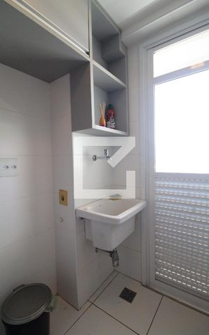 Apartamento para alugar com 77m², 2 quartos e 1 vaga Apartamento para alugar com 77m², 2 quartos e 1 vagaCozinha e Área de Serviço