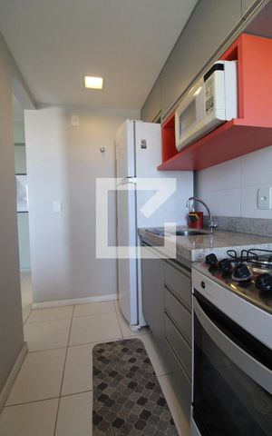 Apartamento para alugar com 77m², 2 quartos e 1 vaga Apartamento para alugar com 77m², 2 quartos e 1 vagaCozinha e Área de Serviço