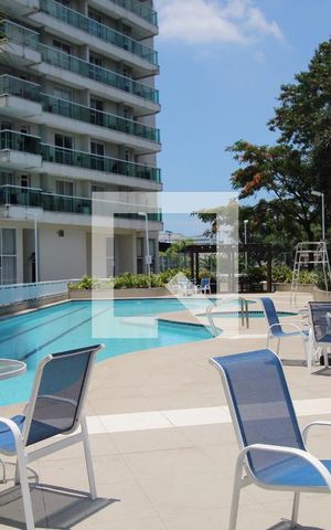 Apartamento para alugar com 77m², 2 quartos e 1 vaga Apartamento para alugar com 77m², 2 quartos e 1 vagaÁrea comum - Piscina
