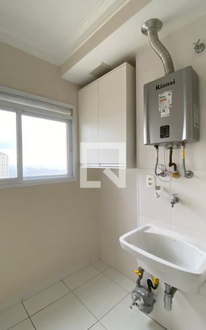 Apartamento para alugar com 60m², 2 quartos e 1 vagaÁrea de Serviço