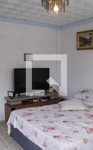 Casa à venda com 130m², 3 quartos e 2 vagasSala