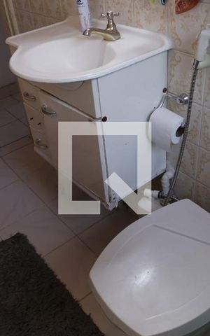Casa à venda com 130m², 3 quartos e 2 vagasBanheiro 1