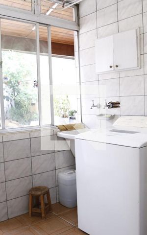 Casa à venda com 130m², 3 quartos e 2 vagasÁrea de Serviço