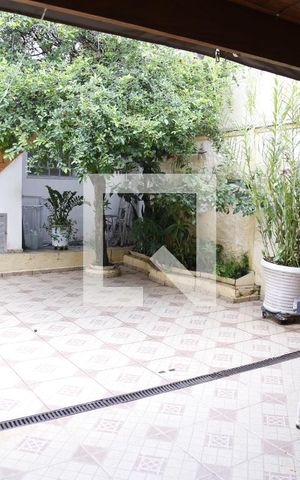 Casa à venda com 130m², 3 quartos e 2 vagasQuintal