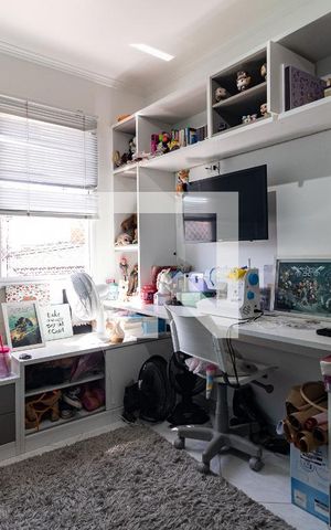 Casa à venda com 100m², 3 quartos e 2 vagas Casa à venda com 100m², 3 quartos e 2 vagasQuarto 2