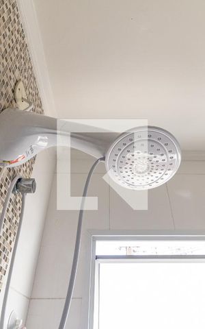 Casa à venda com 100m², 3 quartos e 2 vagas Casa à venda com 100m², 3 quartos e 2 vagasBanheiro