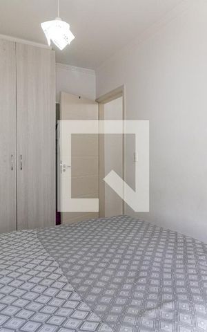 Casa à venda com 100m², 3 quartos e 2 vagas Casa à venda com 100m², 3 quartos e 2 vagasQuarto 1
