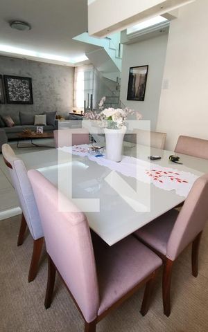 Apartamento à venda com 192m², 3 quartos e 2 vagas Apartamento à venda com 192m², 3 quartos e 2 vagasSala