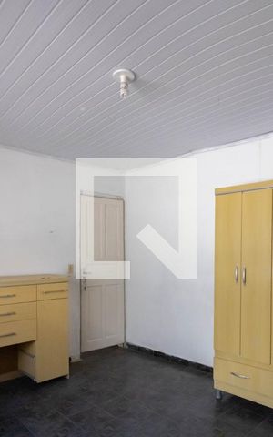 Casa à venda com 100m², 2 quartos e 1 vaga Casa à venda com 100m², 2 quartos e 1 vagaSuíte 2