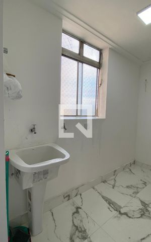 Apartamento à venda com 110m², 3 quartos e 1 vagaÁrea de Serviço