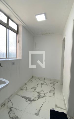 Apartamento à venda com 110m², 3 quartos e 1 vagaÁrea de Serviço