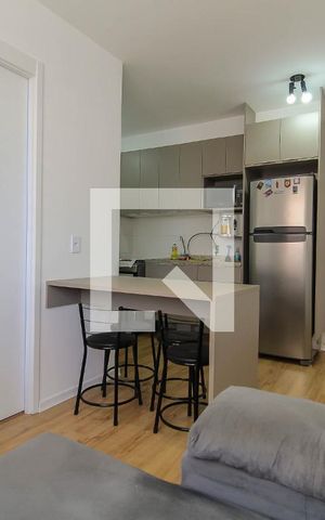 Apartamento à venda com 38m², 2 quartos e sem vaga Apartamento à venda com 38m², 2 quartos e sem vagaSala