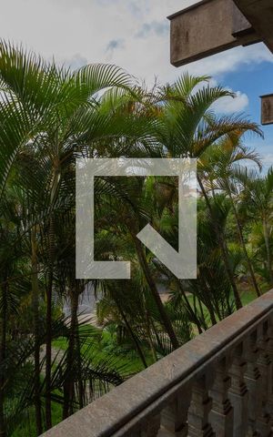 Casa à venda com 752m², 8 quartos e 5 vagas Casa à venda com 752m², 8 quartos e 5 vagasVaranda da Sala