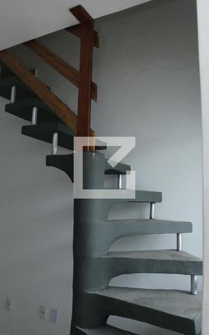 Casa para alugar com 50m², 2 quartos e 1 vagaEscada