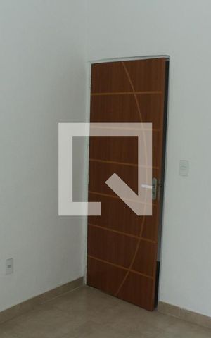 Casa para alugar com 50m², 2 quartos e 1 vagaSuíte