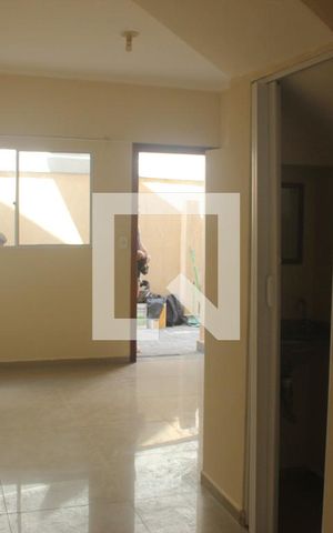 Casa de condomínio para alugar com 58m², 2 quartos e 1 vagaSala