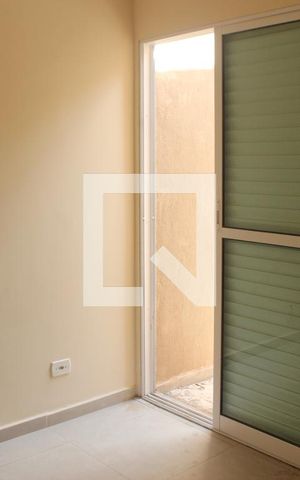 Casa de condomínio para alugar com 58m², 2 quartos e 1 vagaQuarto 1