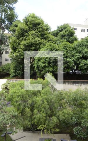 Apartamento à venda com 40m², 1 quarto e 1 vagaVista