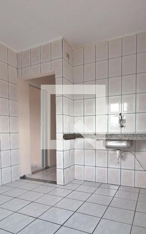 Casa para alugar com 100m², 2 quartos e 2 vagas Casa para alugar com 100m², 2 quartos e 2 vagasCozinha
