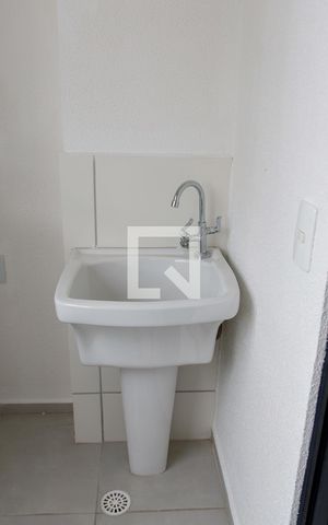 Studio para alugar com 29m², 1 quarto e 1 vaga Studio para alugar com 29m², 1 quarto e 1 vagaLavanderia
