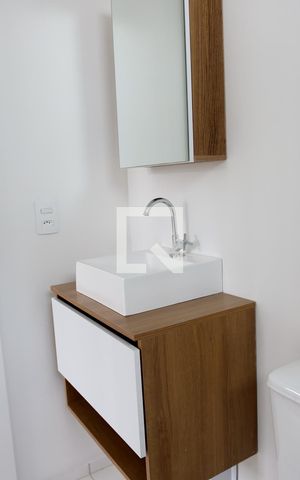 Studio para alugar com 29m², 1 quarto e 1 vaga Studio para alugar com 29m², 1 quarto e 1 vagaBanheiro