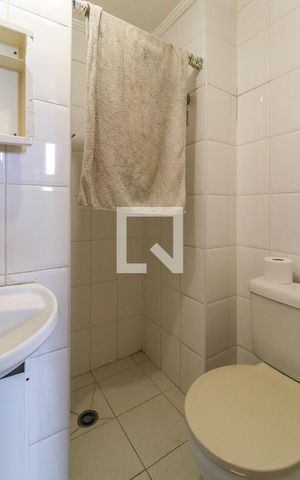 Apartamento à venda com 138m², 4 quartos e 3 vagas Apartamento à venda com 138m², 4 quartos e 3 vagasBanheiro de serviço