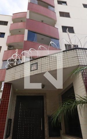 Apartamento para alugar com 102m², 3 quartos e 2 vagasFachada