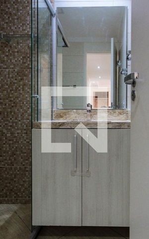 Apartamento à venda com 44m², 2 quartos e 1 vaga Apartamento à venda com 44m², 2 quartos e 1 vagaBanheiro