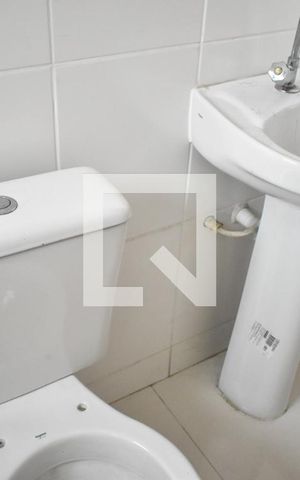 Casa de condomínio à venda com 106m², 2 quartos e 2 vagasBanheiro 1