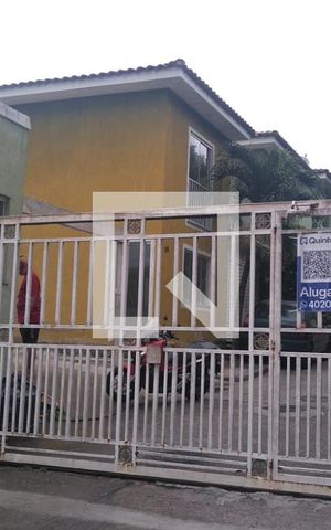 Casa de condomínio à venda com 106m², 2 quartos e 2 vagas Casa de condomínio à venda com 106m², 2 quartos e 2 vagasFachada do condomínio