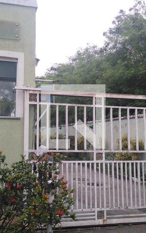 Casa de condomínio à venda com 106m², 2 quartos e 2 vagas Casa de condomínio à venda com 106m², 2 quartos e 2 vagasFachada do condomínio