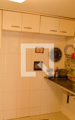 Casa de condomínio à venda com 120m², 4 quartos e 2 vagas Casa de condomínio à venda com 120m², 4 quartos e 2 vagasCozinha