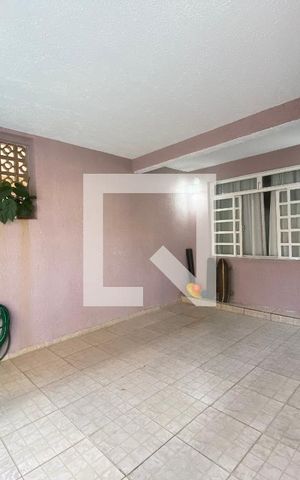 Casa à venda com 150m², 4 quartos e 1 vagaGaragem