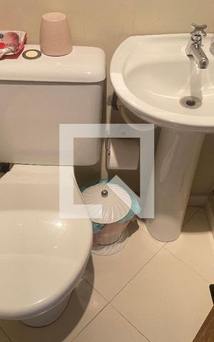 Casa à venda com 150m², 4 quartos e 1 vagaLavabo 2