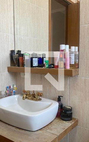 Casa à venda com 150m², 4 quartos e 1 vagaBanheiro