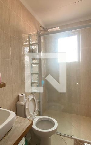 Casa à venda com 150m², 4 quartos e 1 vagaBanheiro