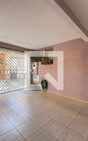 Casa à venda com 150m², 4 quartos e 1 vagaGaragem