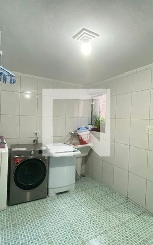 Casa à venda com 150m², 4 quartos e 1 vagaÁrea de Serviço