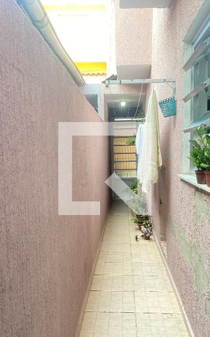 Casa à venda com 150m², 4 quartos e 1 vagaCorredor