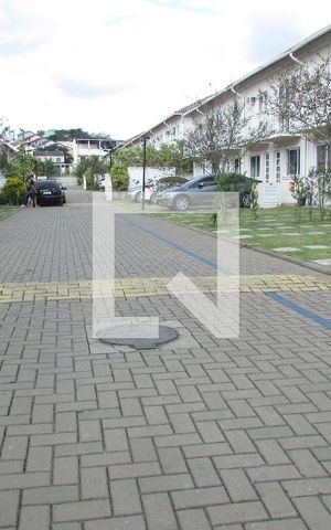 Casa de condomínio para alugar com 75m², 2 quartos e 1 vagaCondomínio