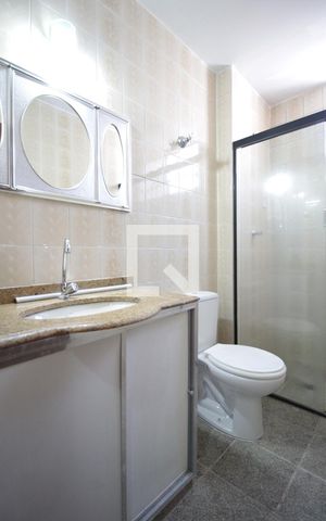 Apartamento para alugar com 76m², 3 quartos e 2 vagasBanheiro Social