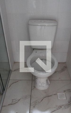 Studio para alugar com 28m², 1 quarto e sem vaga Studio para alugar com 28m², 1 quarto e sem vagaBanheiro