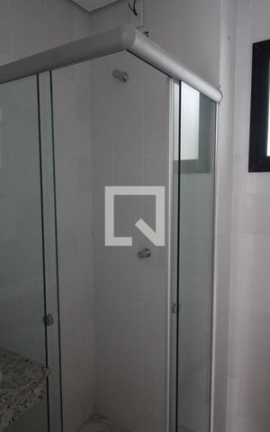 Studio para alugar com 28m², 1 quarto e sem vaga Studio para alugar com 28m², 1 quarto e sem vagaBanheiro