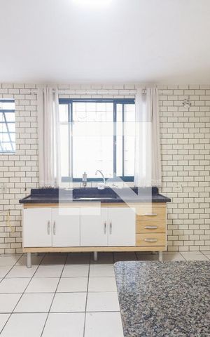Casa para alugar com 70m², 1 quarto e sem vaga Casa para alugar com 70m², 1 quarto e sem vagaCozinha
