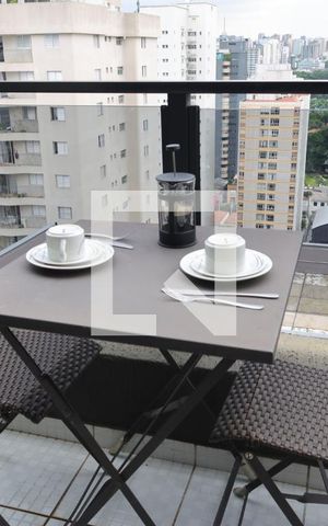 Apartamento para alugar com 99m², 2 quartos e 1 vaga Apartamento para alugar com 99m², 2 quartos e 1 vagaVaranda